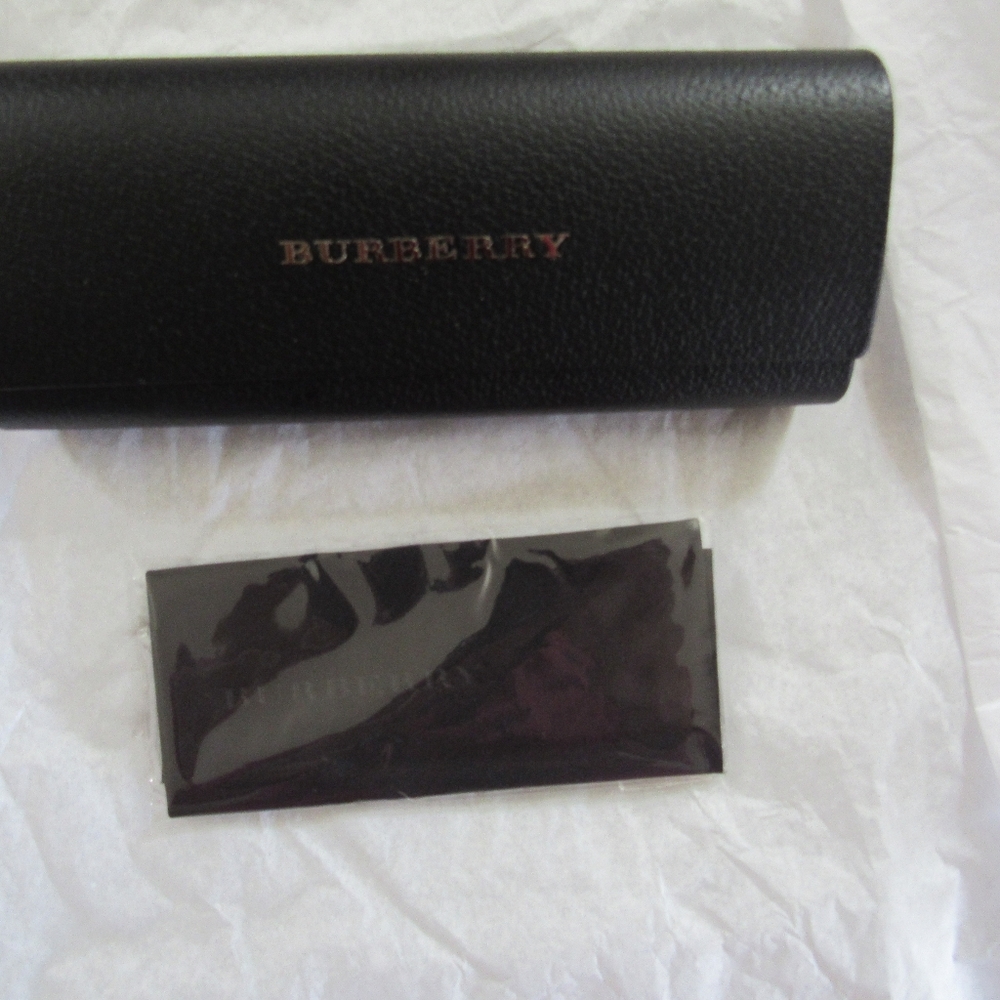 Burberry Eyeglasse Case New